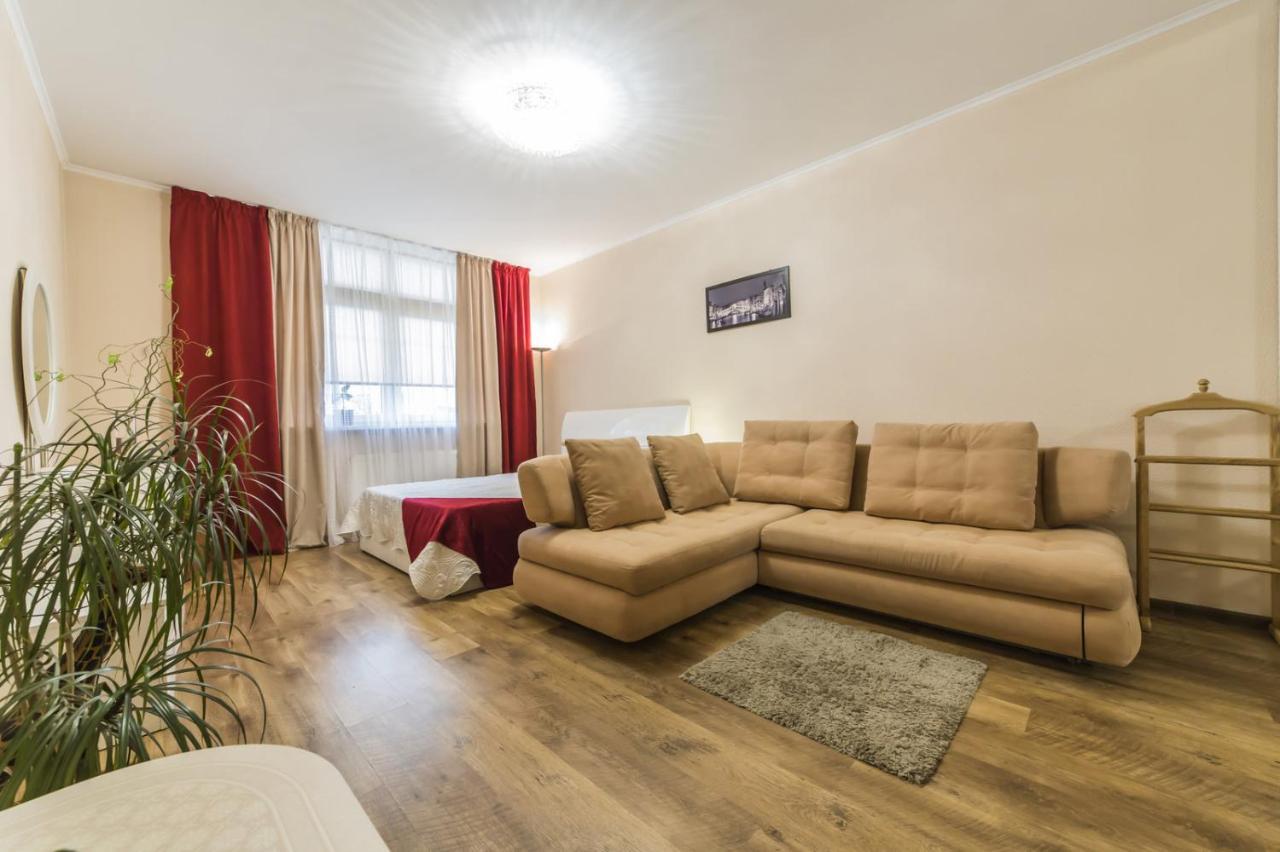 1 Поверх Ж К Паркові Озера Метро Дарниця Apartment Киев Екстериор снимка