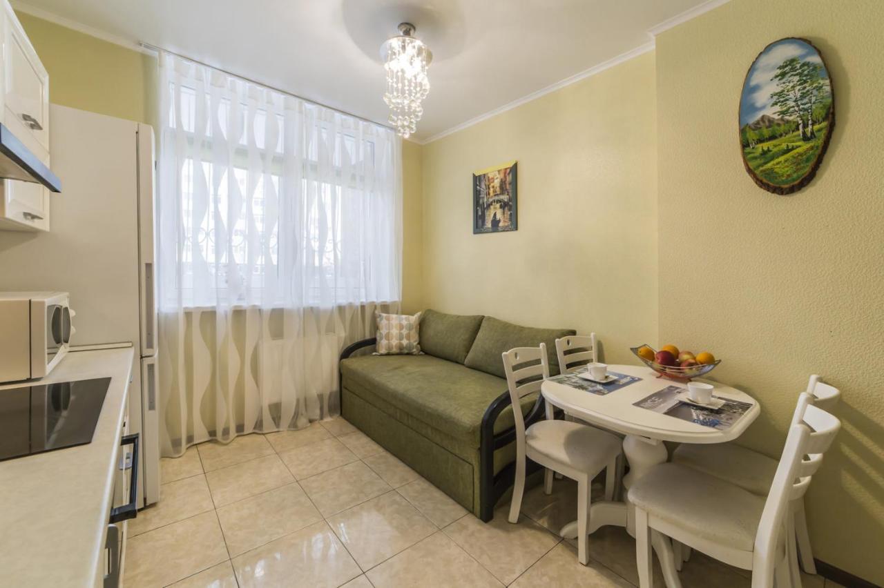 1 Поверх Ж К Паркові Озера Метро Дарниця Apartment Киев Екстериор снимка