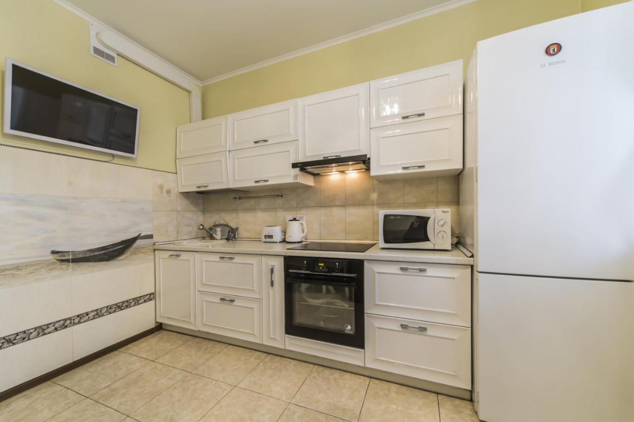 1 Поверх Ж К Паркові Озера Метро Дарниця Apartment Киев Екстериор снимка