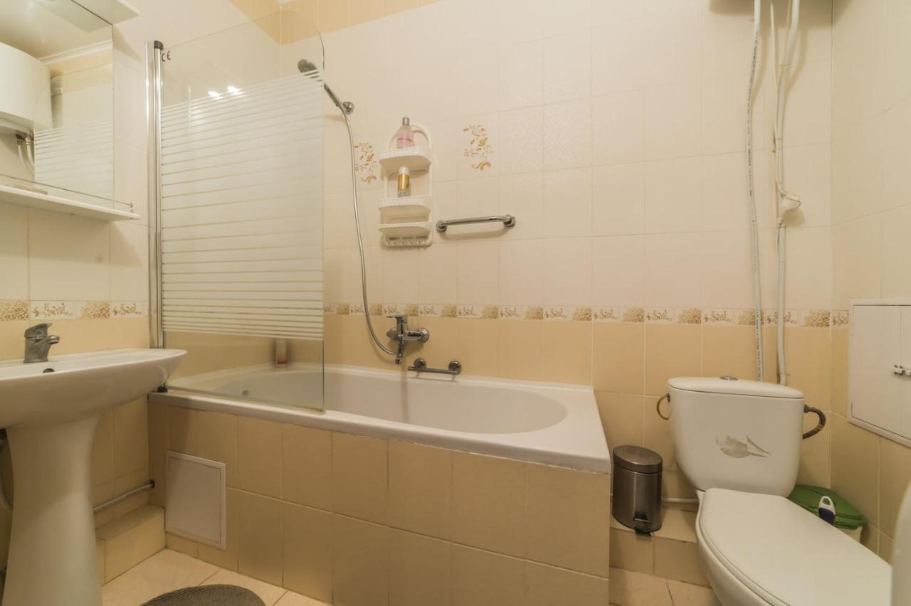1 Поверх Ж К Паркові Озера Метро Дарниця Apartment Киев Екстериор снимка